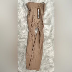 Skims Seamless Sculpt Cropped High -Rise Short/ Sz S/ Nude